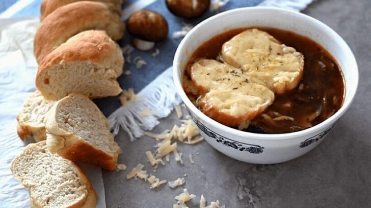 The Best Vegetarian French Onion Soup Recipe